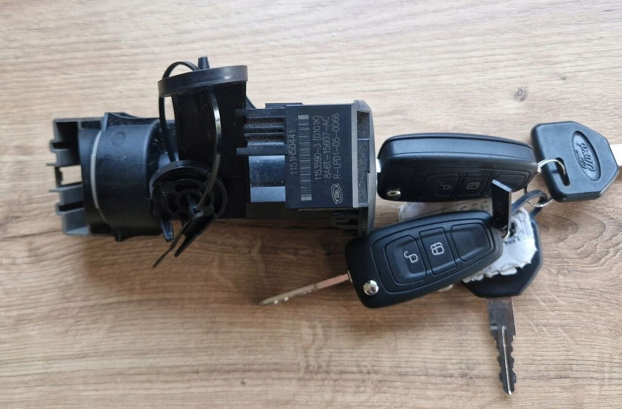 Ford F-MAX - Električni sistem za Kamion: slika 1 Ford F-MAX - Električni sistem za Kamion: slika 1