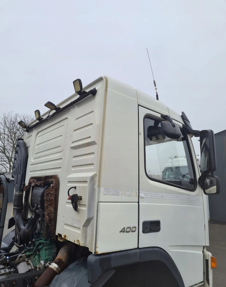 KOMPLETNA NISKA KRÓTKA DZIENNA VOLVO FM 13 - Kabina: slika 5 KOMPLETNA NISKA KRÓTKA DZIENNA VOLVO FM 13 - Kabina: slika 5