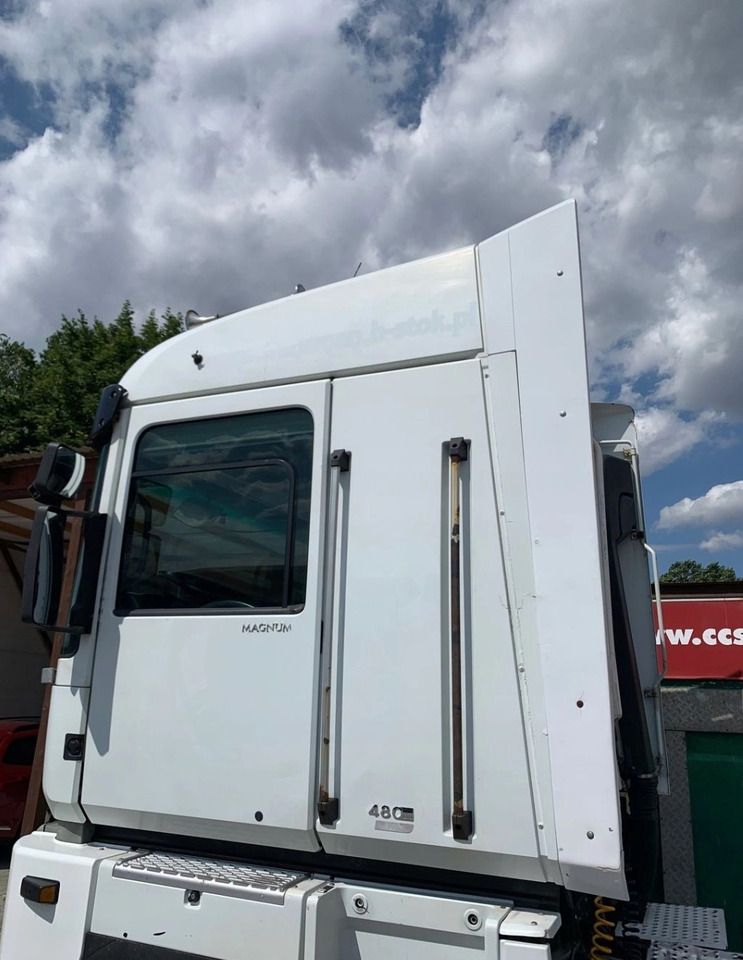 KOMPLETNA RENAULT MAGNUM DXI LFT VEGA RENAULT OE - Kabina: slika 5 KOMPLETNA RENAULT MAGNUM DXI LFT VEGA RENAULT OE - Kabina: slika 5