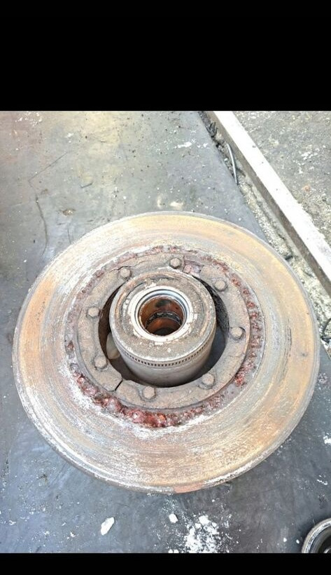 PIASTA KOŁA PRZÓD VOLVO FH 4 FM 4 RENAULT GAMA T - Glavčina za Kamion: slika 5 PIASTA KOŁA PRZÓD VOLVO FH 4 FM 4 RENAULT GAMA T - Glavčina za Kamion: slika 5