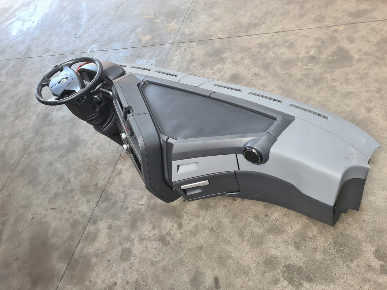 RENAULT KONSOLA KOMPLETNA KOKPIT DESKA ROZDZIELCZA PRZEKŁADKA ANGLIKA RENAULT GAMA T RANGE - Komandna tabla za Kamion: slika 5 RENAULT KONSOLA KOMPLETNA KOKPIT DESKA ROZDZIELCZA PRZEKŁADKA ANGLIKA RENAULT GAMA T RANGE - Komandna tabla za Kamion: slika 5