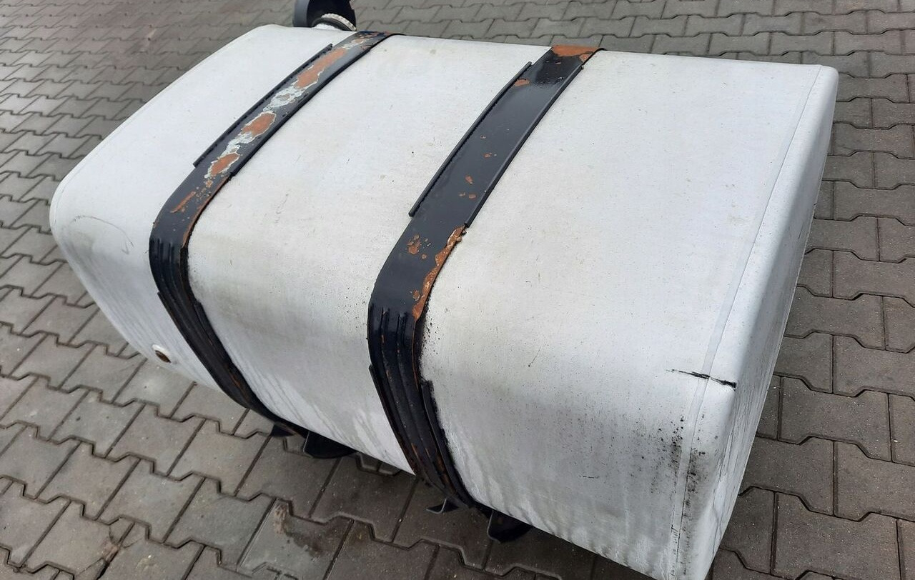 Renault ZBIORNIK PALIWA RENAULT DXI VOLVO FH FM 110X70X70 20503506 - Rezervoar za gorivo za Kamion: slika 4 Renault ZBIORNIK PALIWA RENAULT DXI VOLVO FH FM 110X70X70 20503506 - Rezervoar za gorivo za Kamion: slika 4