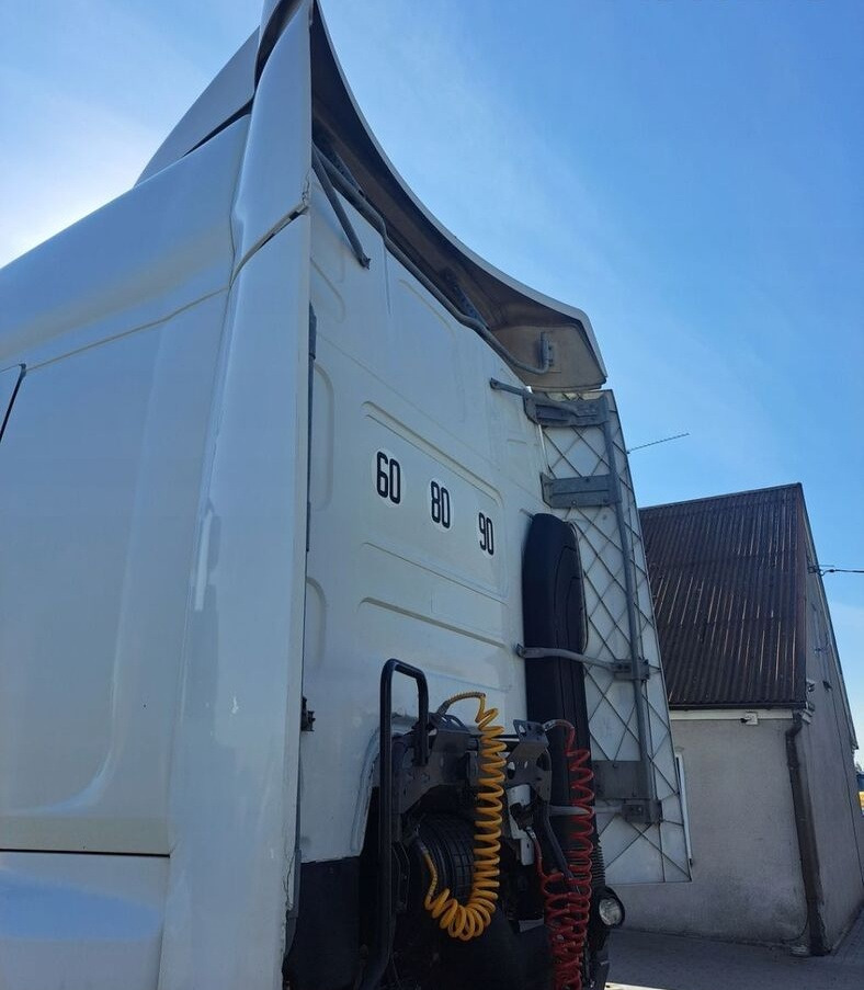 SPOILERY OWIEWKI KOMPLET RENAULT PREMIUM DXI - Aerodinamika/ Spojler za Kamion: slika 4 SPOILERY OWIEWKI KOMPLET RENAULT PREMIUM DXI - Aerodinamika/ Spojler za Kamion: slika 4