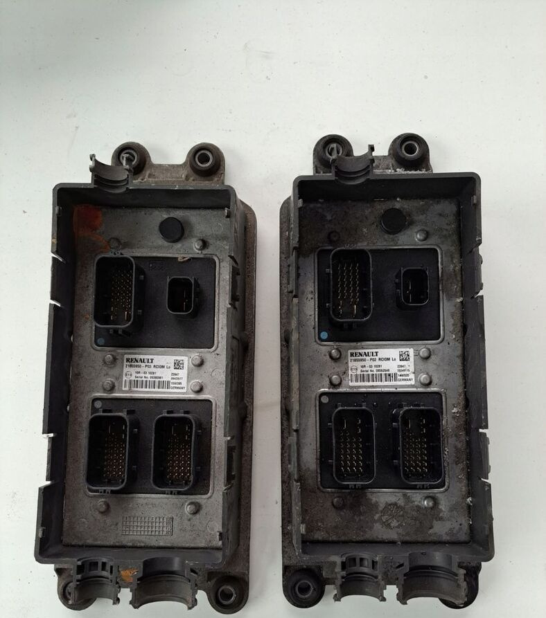 STEROWNIK RCIOM RENAULT T RANGE GAMA T 21855950 P03 / P02 21855950 - Upravljačka jedinica za Kamion: slika 3 STEROWNIK RCIOM RENAULT T RANGE GAMA T 21855950 P03 / P02 21855950 - Upravljačka jedinica za Kamion: slika 3