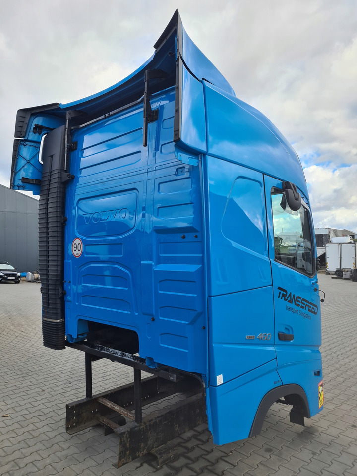 VOLVO KABINA KOMPLETNA VOLVO FH 5 EURO 6 I-SAVE GLOBETROTTER - Kabina za Kamion sa ceradom: slika 3 VOLVO KABINA KOMPLETNA VOLVO FH 5 EURO 6 I-SAVE GLOBETROTTER - Kabina za Kamion sa ceradom: slika 3