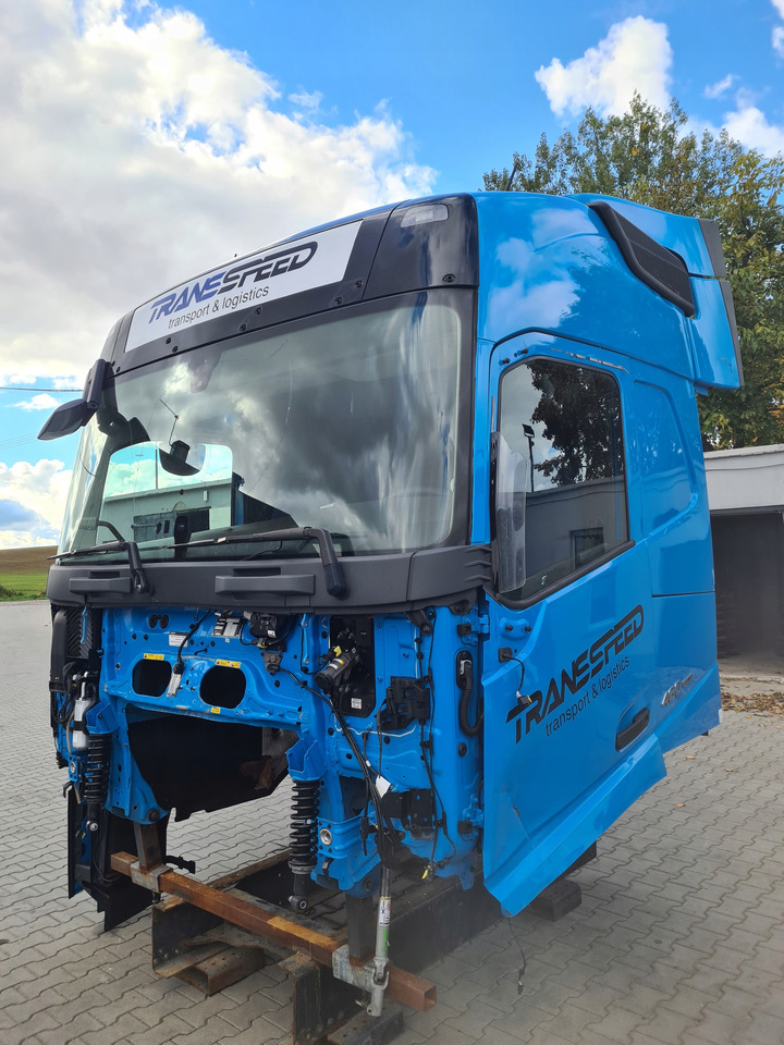 VOLVO KABINA KOMPLETNA VOLVO FH 5 EURO 6 I-SAVE GLOBETROTTER - Kabina za Kamion sa ceradom: slika 2 VOLVO KABINA KOMPLETNA VOLVO FH 5 EURO 6 I-SAVE GLOBETROTTER - Kabina za Kamion sa ceradom: slika 2