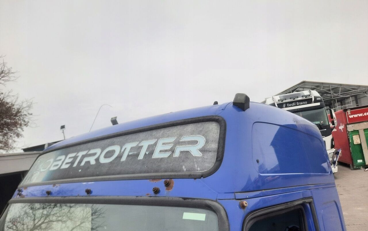 Volvo FH 12 13 - Kabina za Kamion: slika 4 Volvo FH 12 13 - Kabina za Kamion: slika 4