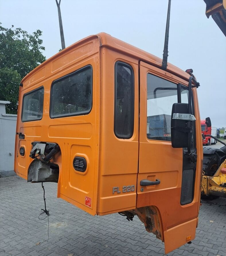 Volvo FL 6 00-06 - Kabina za Kamion: slika 1 Volvo FL 6 00-06 - Kabina za Kamion: slika 1