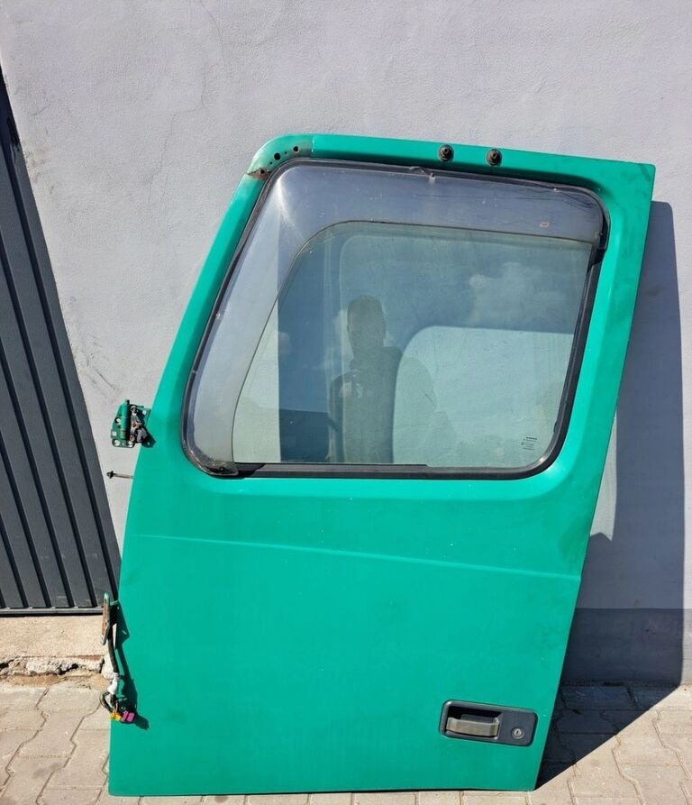 Vrata i delovi za Kamion Volvo KOMPLETNE LEWE FH 12 13 Volvo: slika 9 Vrata i delovi za Kamion Volvo KOMPLETNE LEWE FH 12 13 Volvo: slika 9