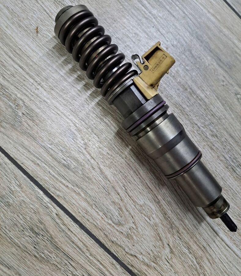 Volvo POMPOWTRYSKIWACZ WTRYSK RENAULT PREMIUM DXI VOLVO FM 9 21582098 - Ubrizgač za Kamion: slika 2 Volvo POMPOWTRYSKIWACZ WTRYSK RENAULT PREMIUM DXI VOLVO FM 9 21582098 - Ubrizgač za Kamion: slika 2