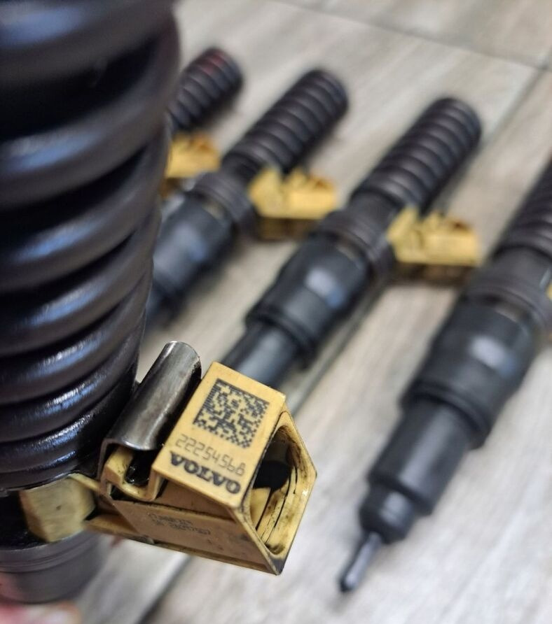 Volvo POMPOWTRYSKIWACZE VOLVO FH 4 FM 4 D13K 460 EURO 6 22254568 - Ubrizgač za Kamion: slika 2 Volvo POMPOWTRYSKIWACZE VOLVO FH 4 FM 4 D13K 460 EURO 6 22254568 - Ubrizgač za Kamion: slika 2