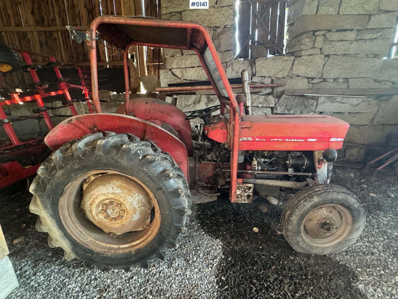 1967 Massey Ferguson 135. WATCH VIDEO! - Traktor: slika 2 1967 Massey Ferguson 135. WATCH VIDEO! - Traktor: slika 2
