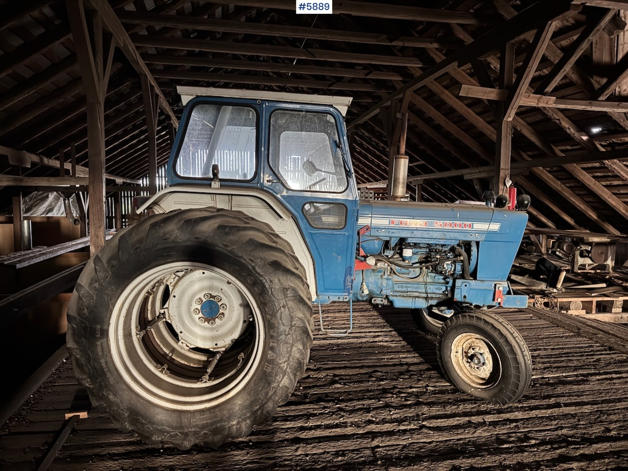 1975 Ford 5000 w/ Twin Wheels - Traktor: slika 5 1975 Ford 5000 w/ Twin Wheels - Traktor: slika 5