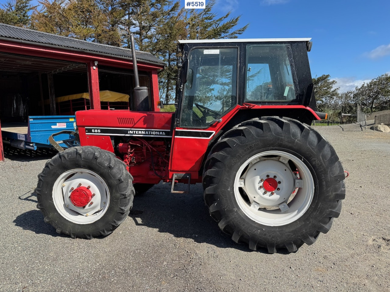 1983 International 585 - Traktor: slika 2 1983 International 585 - Traktor: slika 2