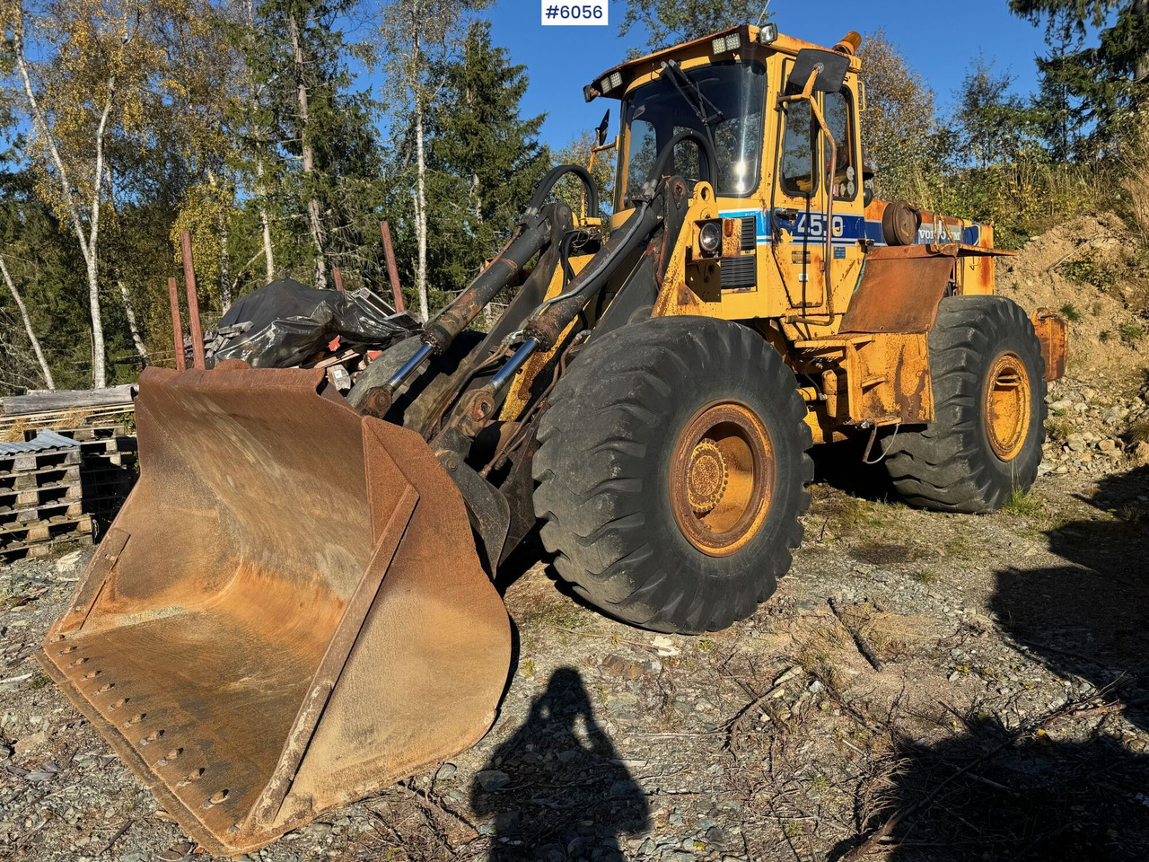 1983 Volvo BM 4500 repair object - Utovarivač točkaš: slika 2 1983 Volvo BM 4500 repair object - Utovarivač točkaš: slika 2