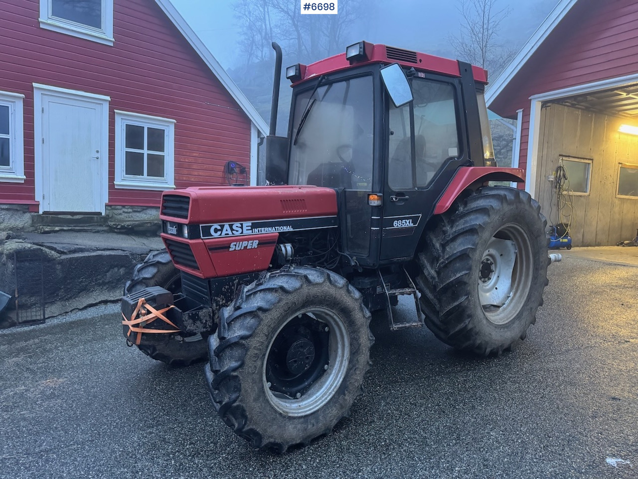1989 Case IH 685 XL - Traktor: slika 2 1989 Case IH 685 XL - Traktor: slika 2