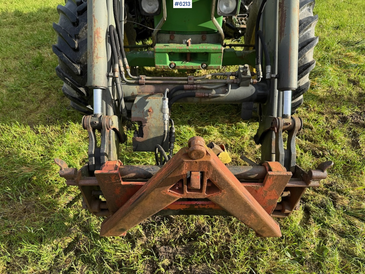 1990 John Deere 2850 Power Synchron w/ front loader. - Traktor: slika 4 1990 John Deere 2850 Power Synchron w/ front loader. - Traktor: slika 4