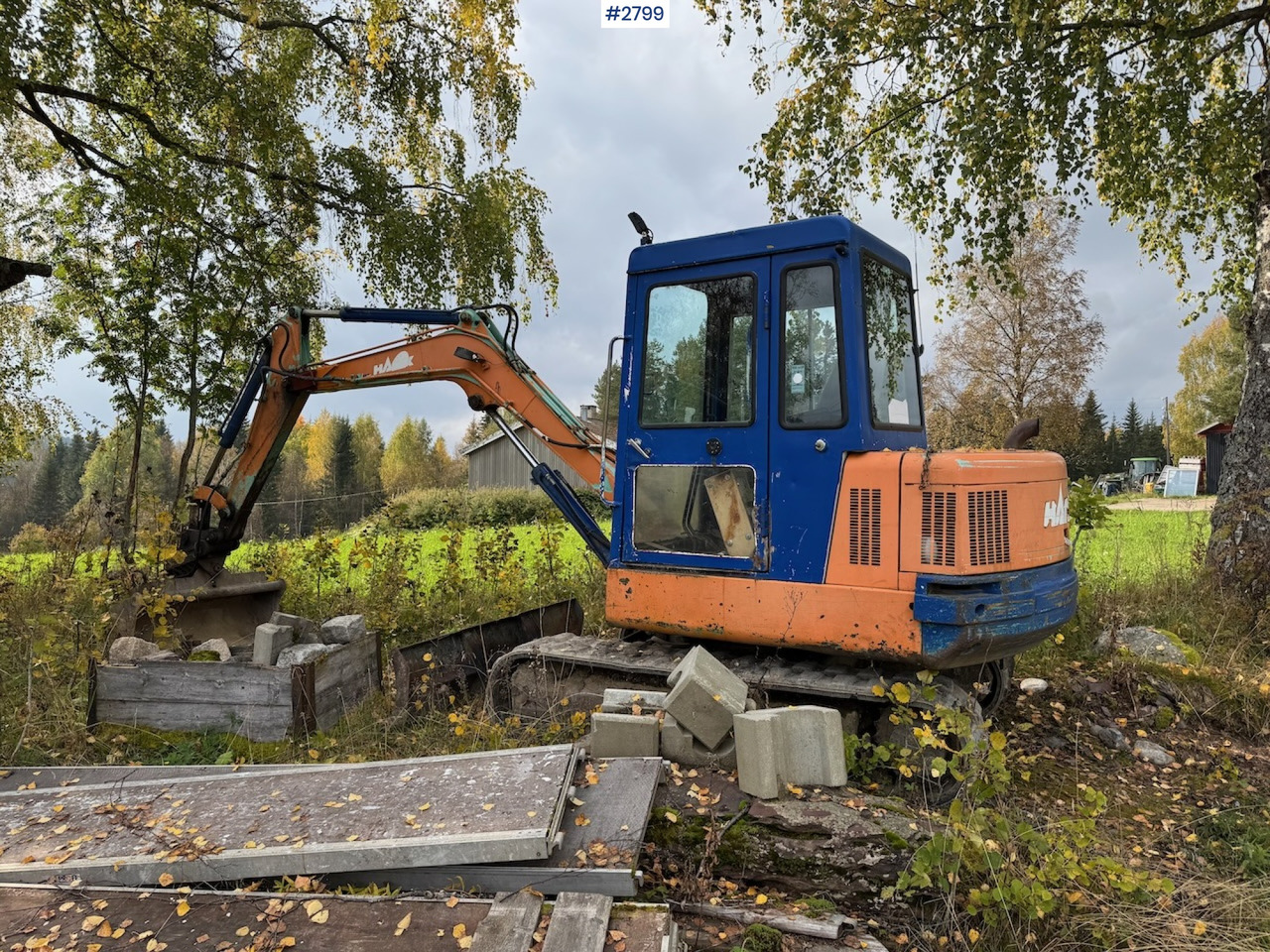 1992 Hanix H45 w/ 4 drawers and spike hammer - Mini bager: slika 1 1992 Hanix H45 w/ 4 drawers and spike hammer - Mini bager: slika 1