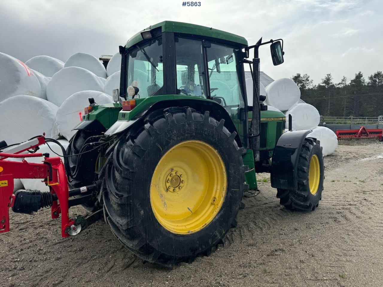 1996 John Deere 6400 4x4 w/ front loader. - Traktor: slika 3 1996 John Deere 6400 4x4 w/ front loader. - Traktor: slika 3