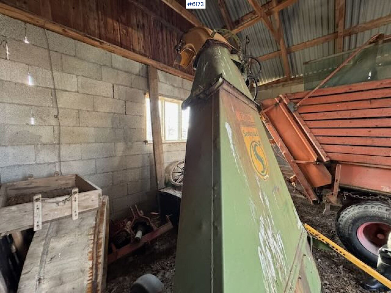 1998 Serigstad FS134 forage harvester - Oprema za prevrtanje i razlaganje: slika 5 1998 Serigstad FS134 forage harvester - Oprema za prevrtanje i razlaganje: slika 5