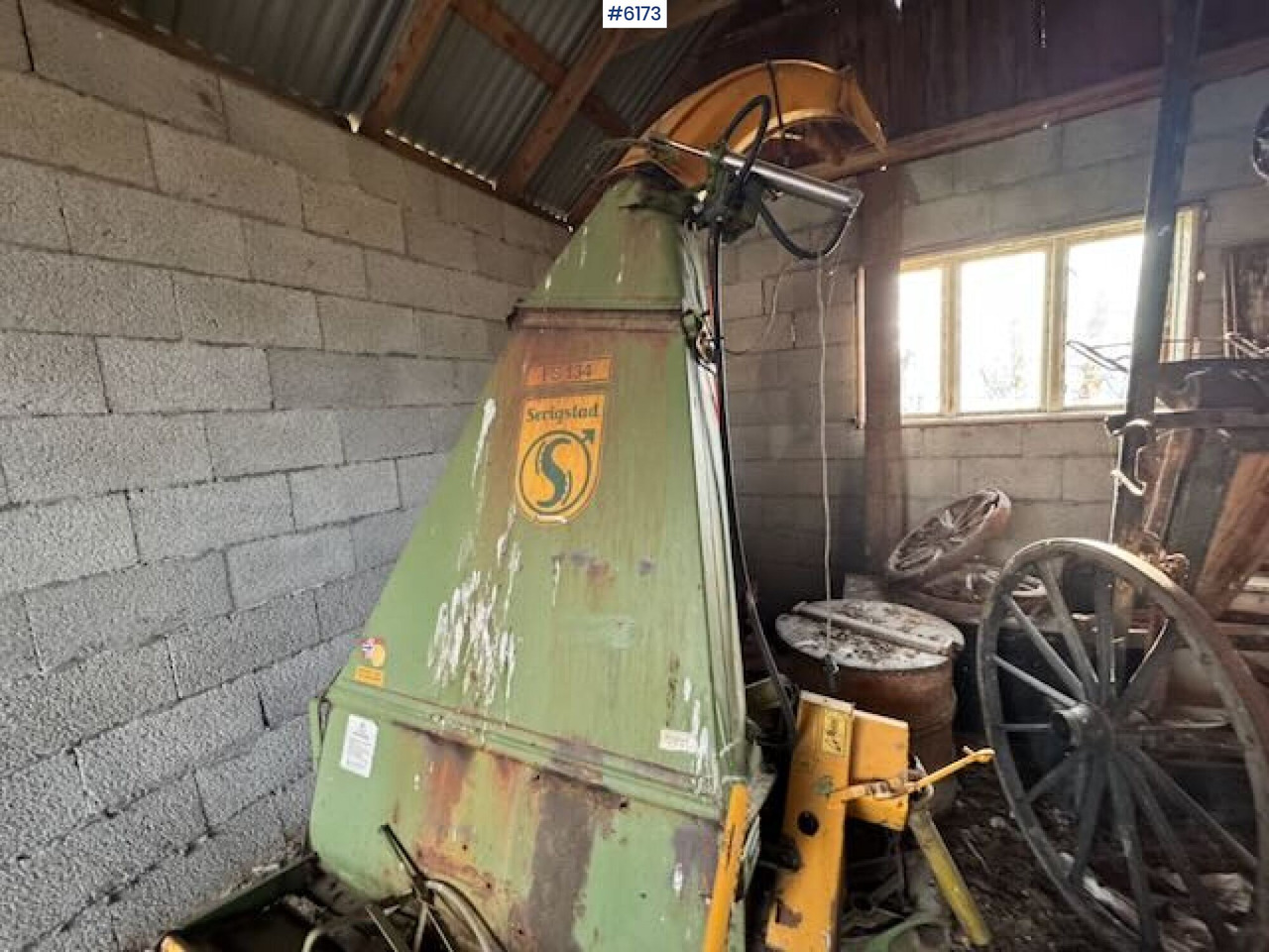 1998 Serigstad FS134 forage harvester - Oprema za prevrtanje i razlaganje: slika 1 1998 Serigstad FS134 forage harvester - Oprema za prevrtanje i razlaganje: slika 1