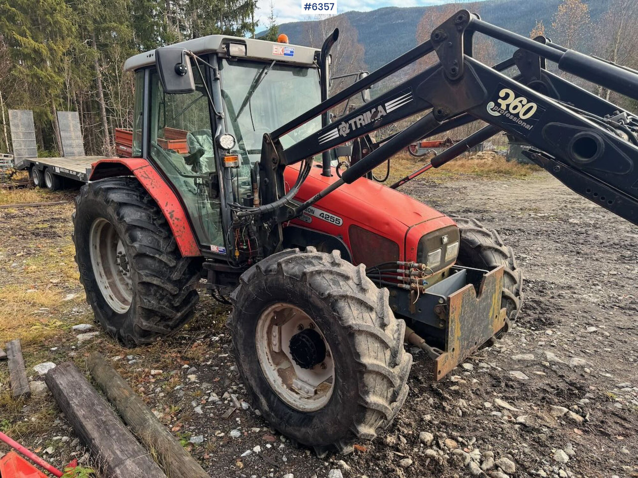 2000 Massey Ferguson 4255 m/ frontlaster - Traktor: slika 2 2000 Massey Ferguson 4255 m/ frontlaster - Traktor: slika 2