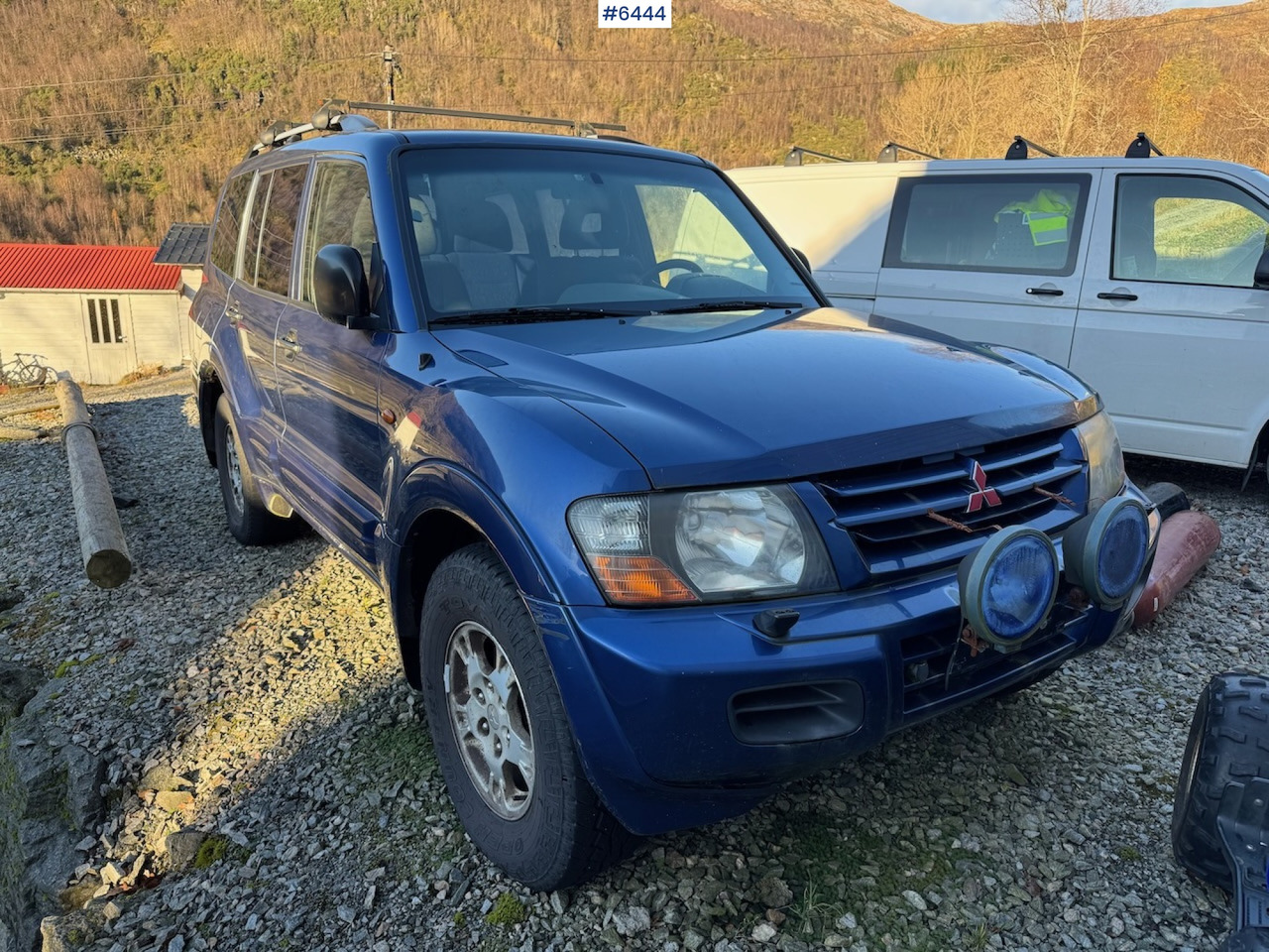 2000 Mitsubishi Pajero GLX with 7 seats - Automobil: slika 3 2000 Mitsubishi Pajero GLX with 7 seats - Automobil: slika 3