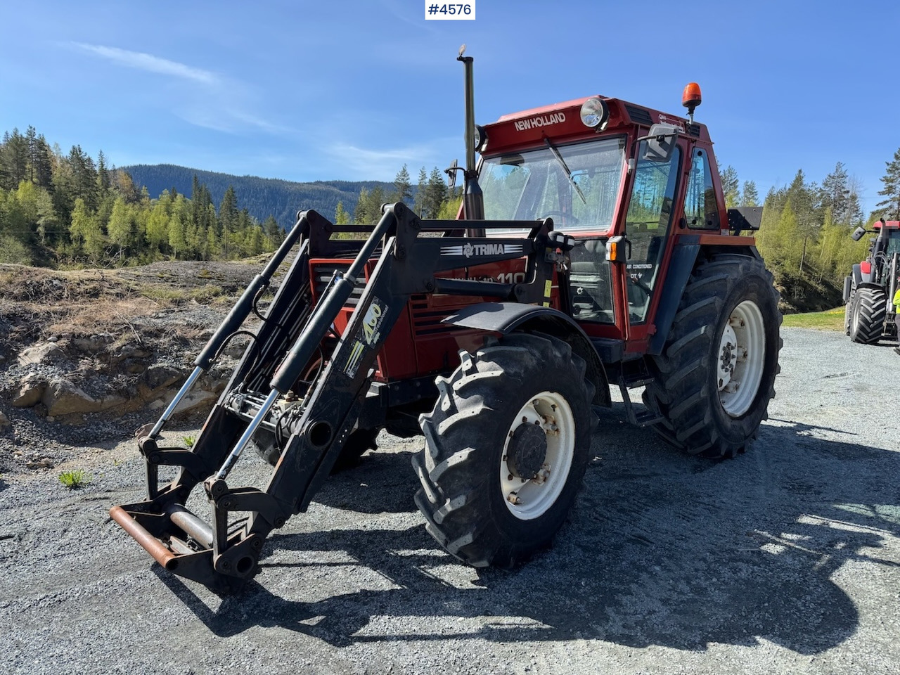 2002 Fiat 110-90 DT w/front loader. 1590 hours! - Traktor: slika 3 2002 Fiat 110-90 DT w/front loader. 1590 hours! - Traktor: slika 3