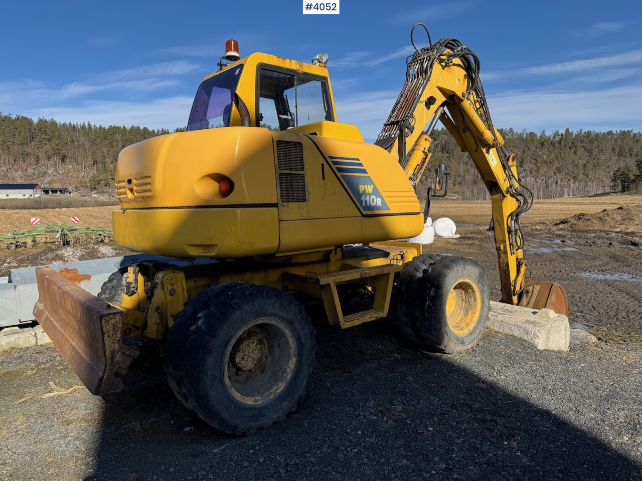 2004 Komatsu PW 110R - Bager: slika 3 2004 Komatsu PW 110R - Bager: slika 3