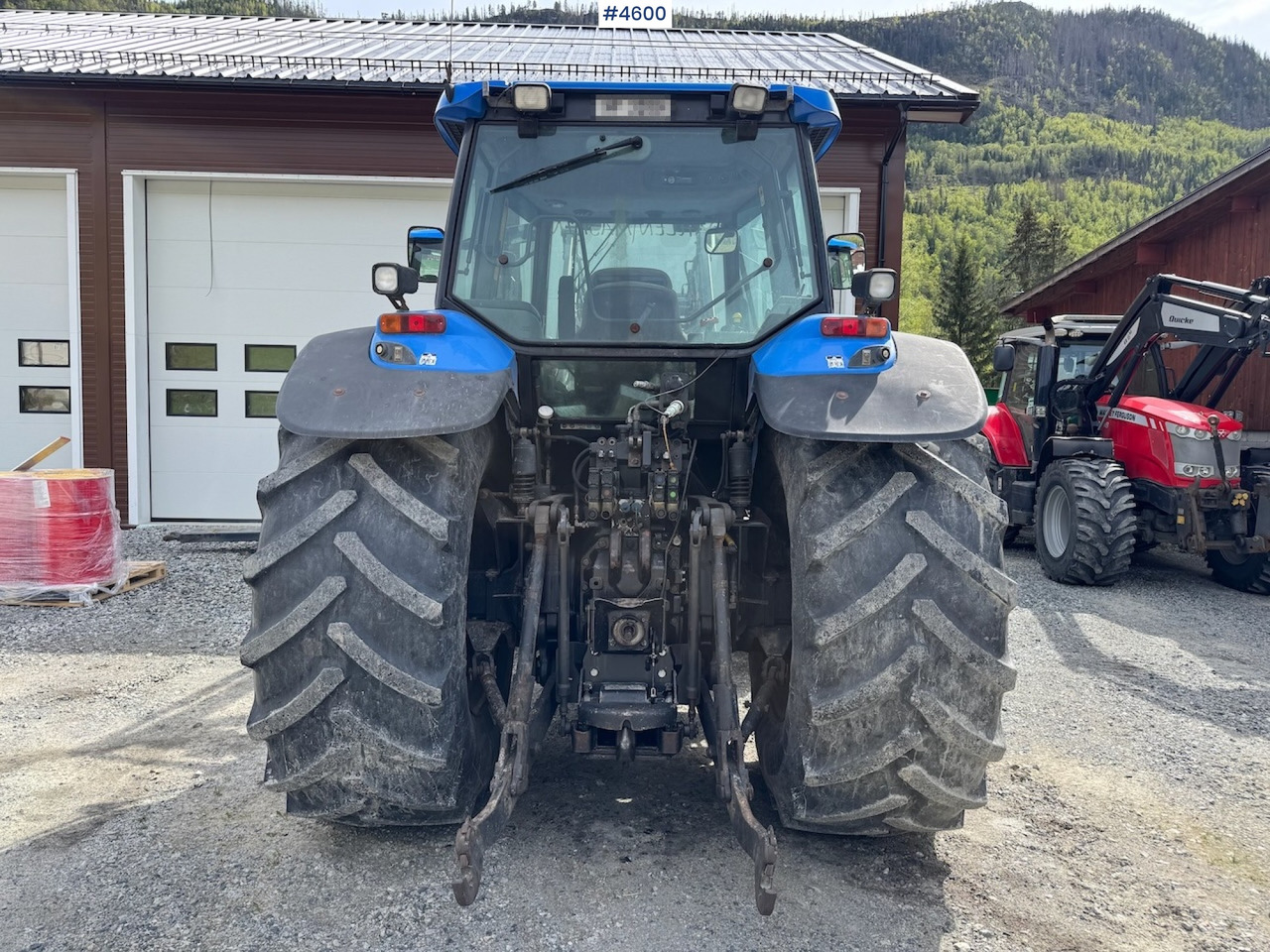 2005 New Holland TM190 w/front loader - Traktor: slika 4 2005 New Holland TM190 w/front loader - Traktor: slika 4
