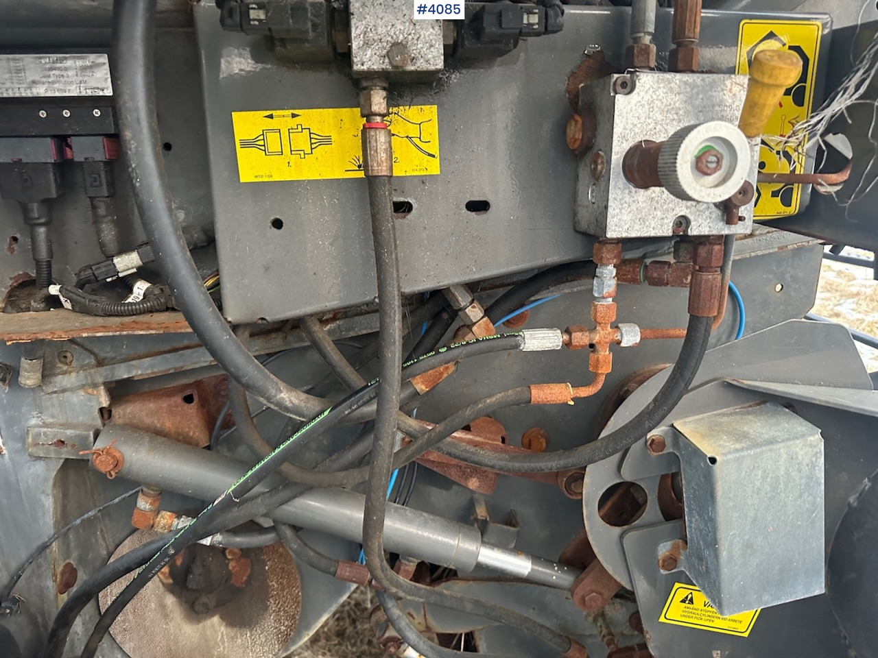 Oprema za prevrtanje i razlaganje 2008 Claas Rollant 354 Rotocut round baler. small repair object: slika 18