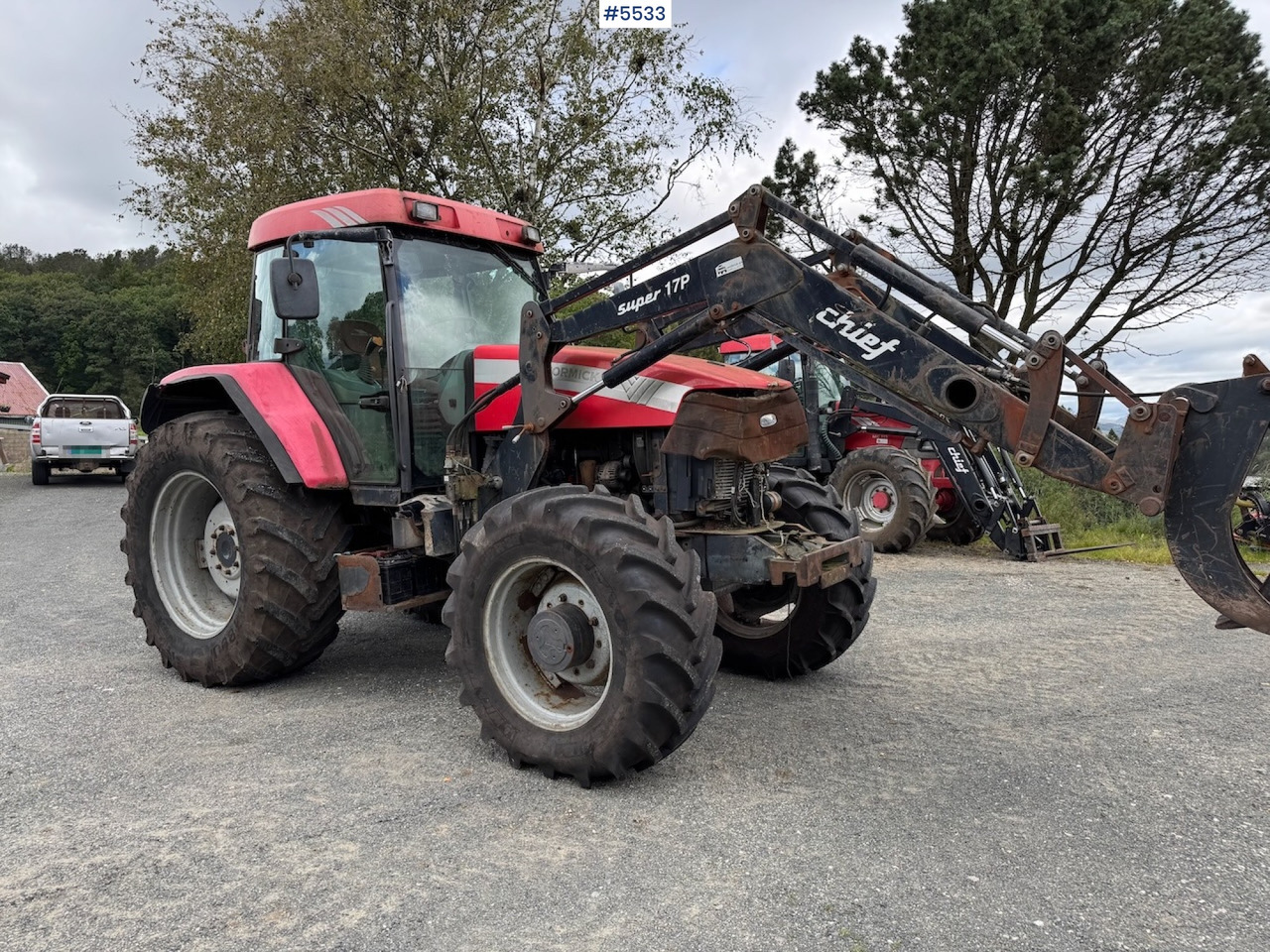 2009 McCormick MTX 150 w/ Front loader - Traktor: slika 2 2009 McCormick MTX 150 w/ Front loader - Traktor: slika 2