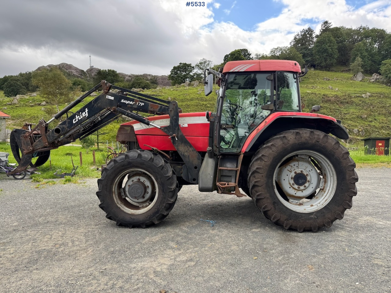 2009 McCormick MTX 150 w/ Front loader - Traktor: slika 5 2009 McCormick MTX 150 w/ Front loader - Traktor: slika 5