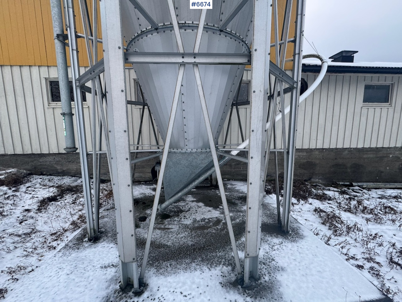 2010 Mafa Outdoor silo w/ level switch and inlet screw - Oprema za stoku: slika 5 2010 Mafa Outdoor silo w/ level switch and inlet screw - Oprema za stoku: slika 5