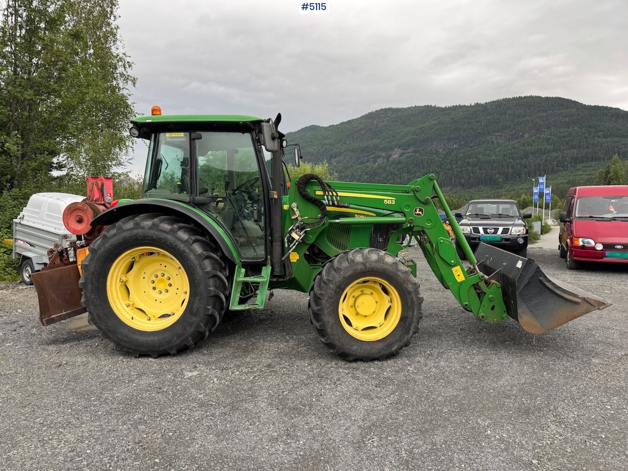 2011 John Deere 5080 M m/frontlaster. Lite timer! - Traktor: slika 3 2011 John Deere 5080 M m/frontlaster. Lite timer! - Traktor: slika 3