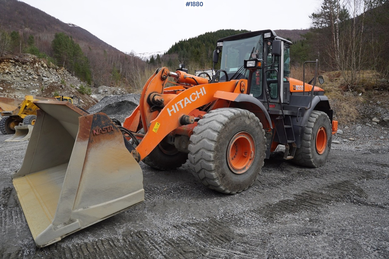 2012 Hitachi ZW220 - Utovarivač točkaš: slika 2 2012 Hitachi ZW220 - Utovarivač točkaš: slika 2