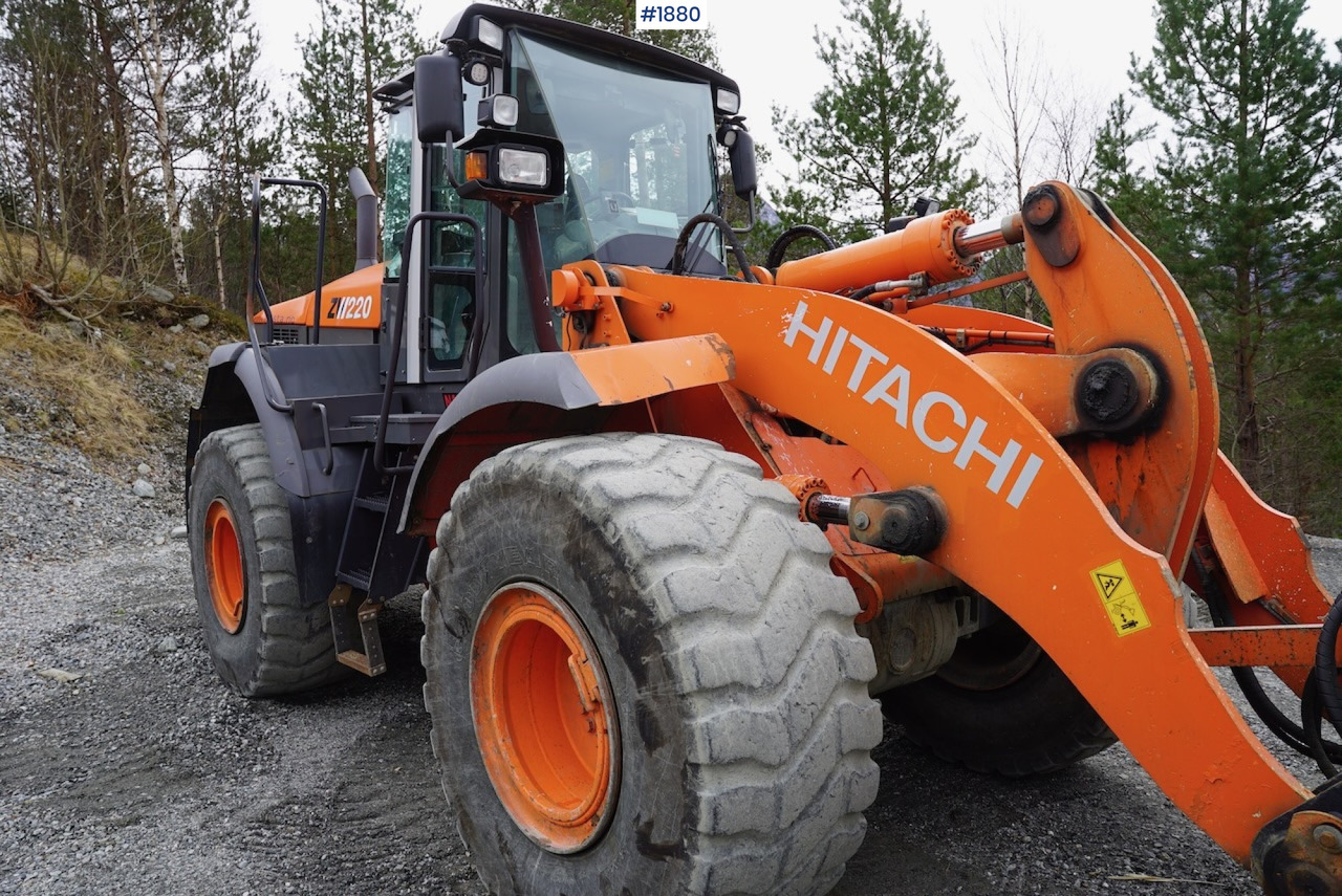 Utovarivač točkaš 2012 Hitachi ZW220: slika 12 Utovarivač točkaš 2012 Hitachi ZW220: slika 12