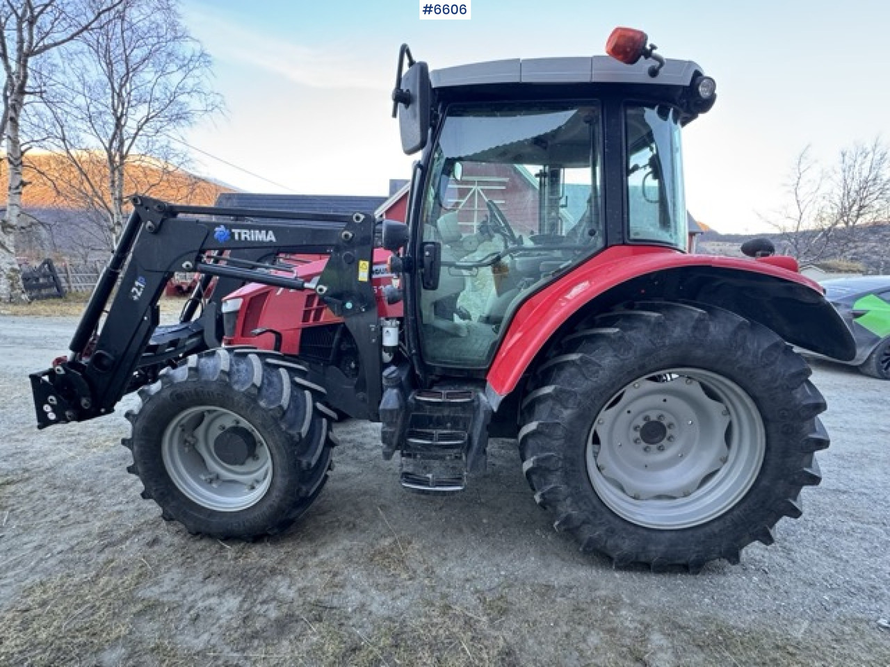 2013 Massey Ferguson 5610 Dyna-4 with front loader. SEE VIDEO! - Traktor: slika 3 2013 Massey Ferguson 5610 Dyna-4 with front loader. SEE VIDEO! - Traktor: slika 3