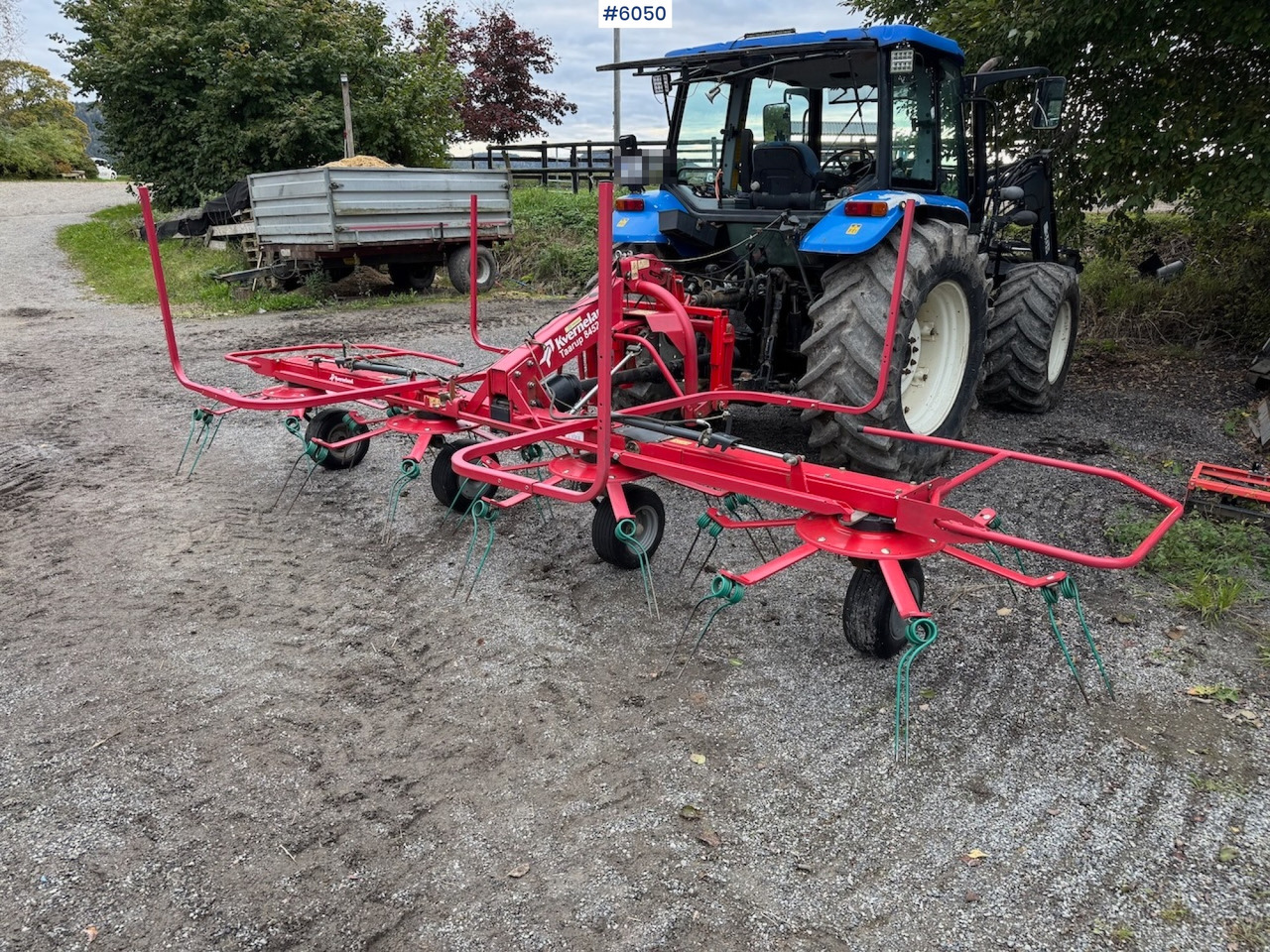 2014 Kverneland Taarup 8452 Spreader harrow. - Oprema za prevrtanje i razlaganje: slika 2 2014 Kverneland Taarup 8452 Spreader harrow. - Oprema za prevrtanje i razlaganje: slika 2