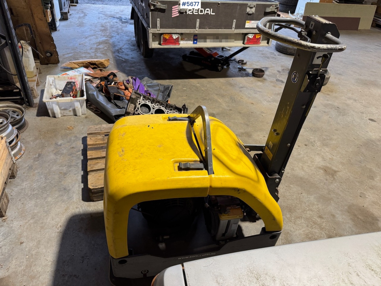 2015 Atlas Copco LG 400 Vibro Plate. - Vibraciona ploča: slika 3 2015 Atlas Copco LG 400 Vibro Plate. - Vibraciona ploča: slika 3