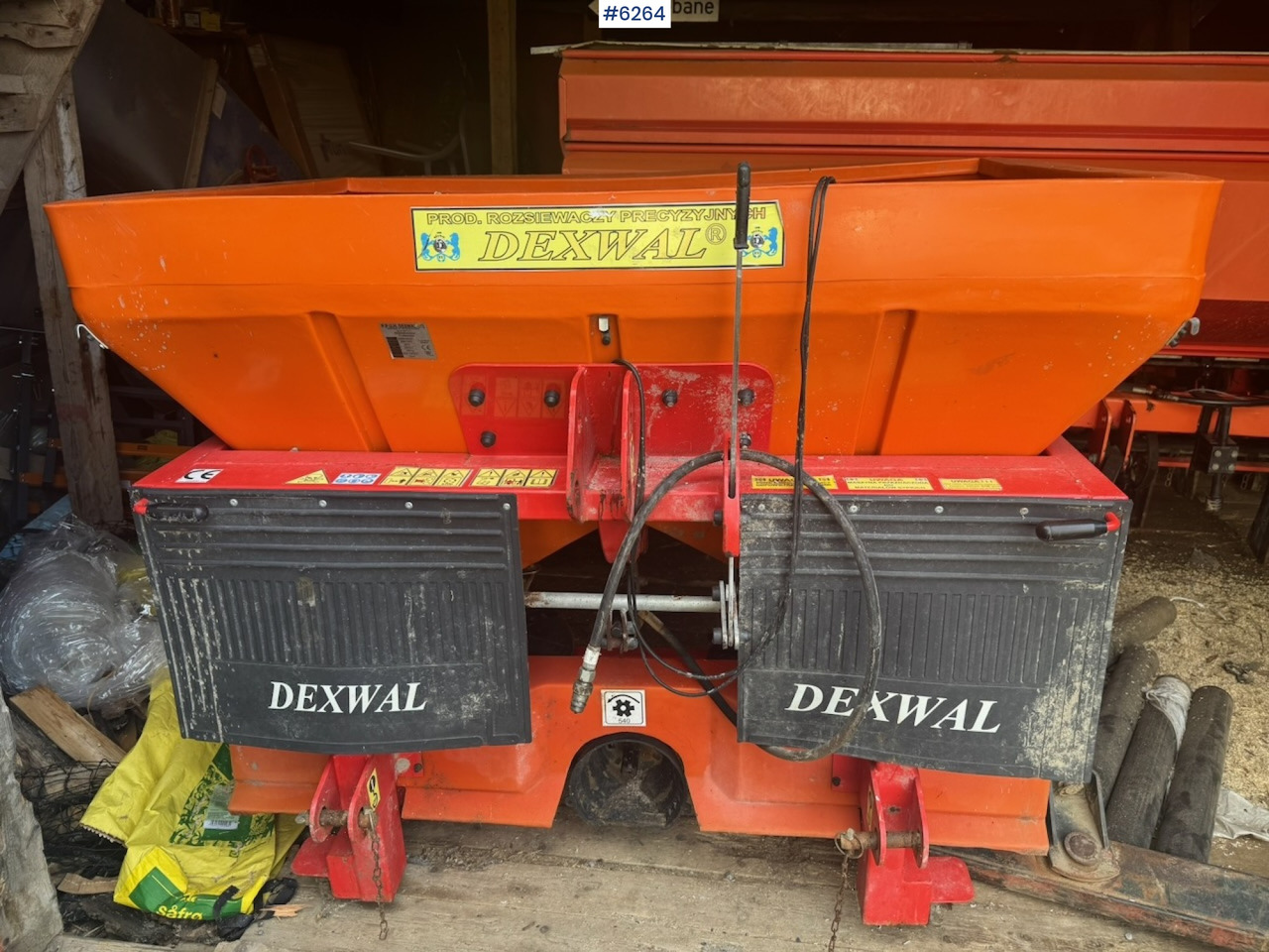 2015 Dexwal Tornado fertilizer spreader - Rasipač veštačkog đubriva: slika 4 2015 Dexwal Tornado fertilizer spreader - Rasipač veštačkog đubriva: slika 4