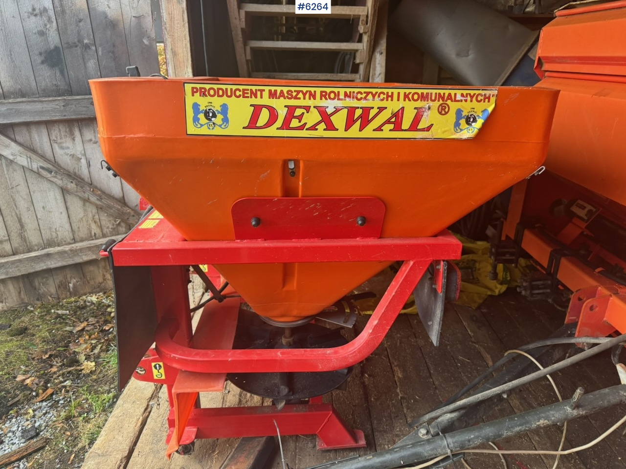 2015 Dexwal Tornado fertilizer spreader - Rasipač veštačkog đubriva: slika 2 2015 Dexwal Tornado fertilizer spreader - Rasipač veštačkog đubriva: slika 2