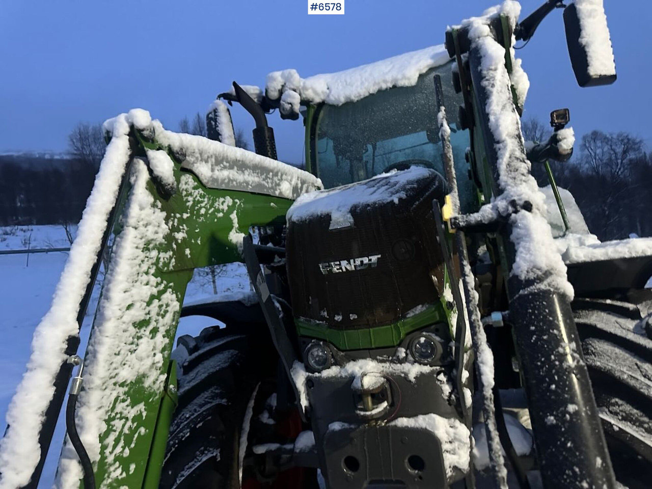 2016 Fendt 313S4 4x4 tractor w/ front loader. - Traktor: slika 2 2016 Fendt 313S4 4x4 tractor w/ front loader. - Traktor: slika 2