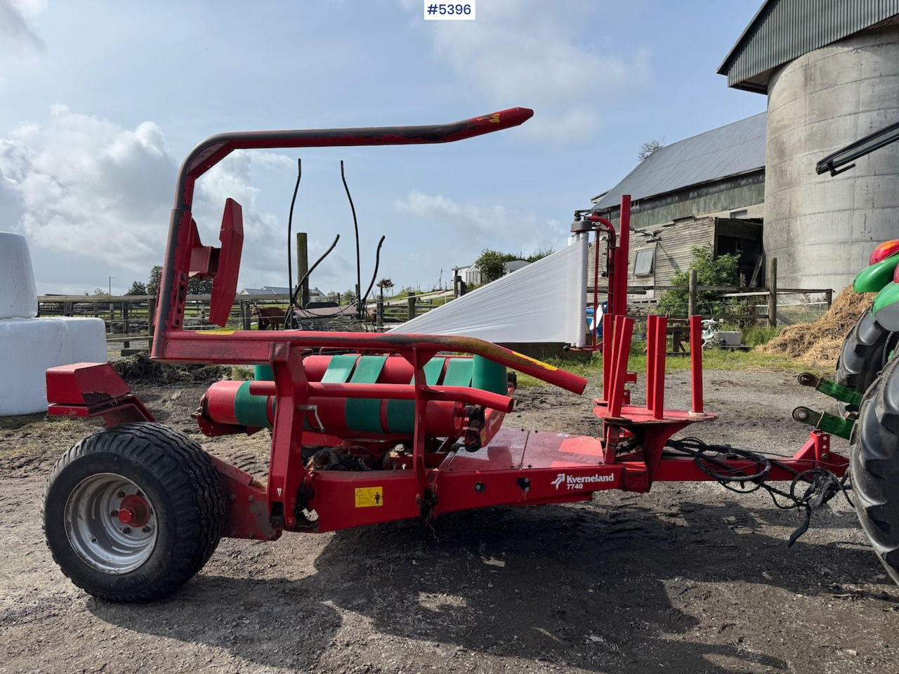 2016 Kverneland 7740 J round bale wrapper - Oprema za prevrtanje i razlaganje: slika 3 2016 Kverneland 7740 J round bale wrapper - Oprema za prevrtanje i razlaganje: slika 3