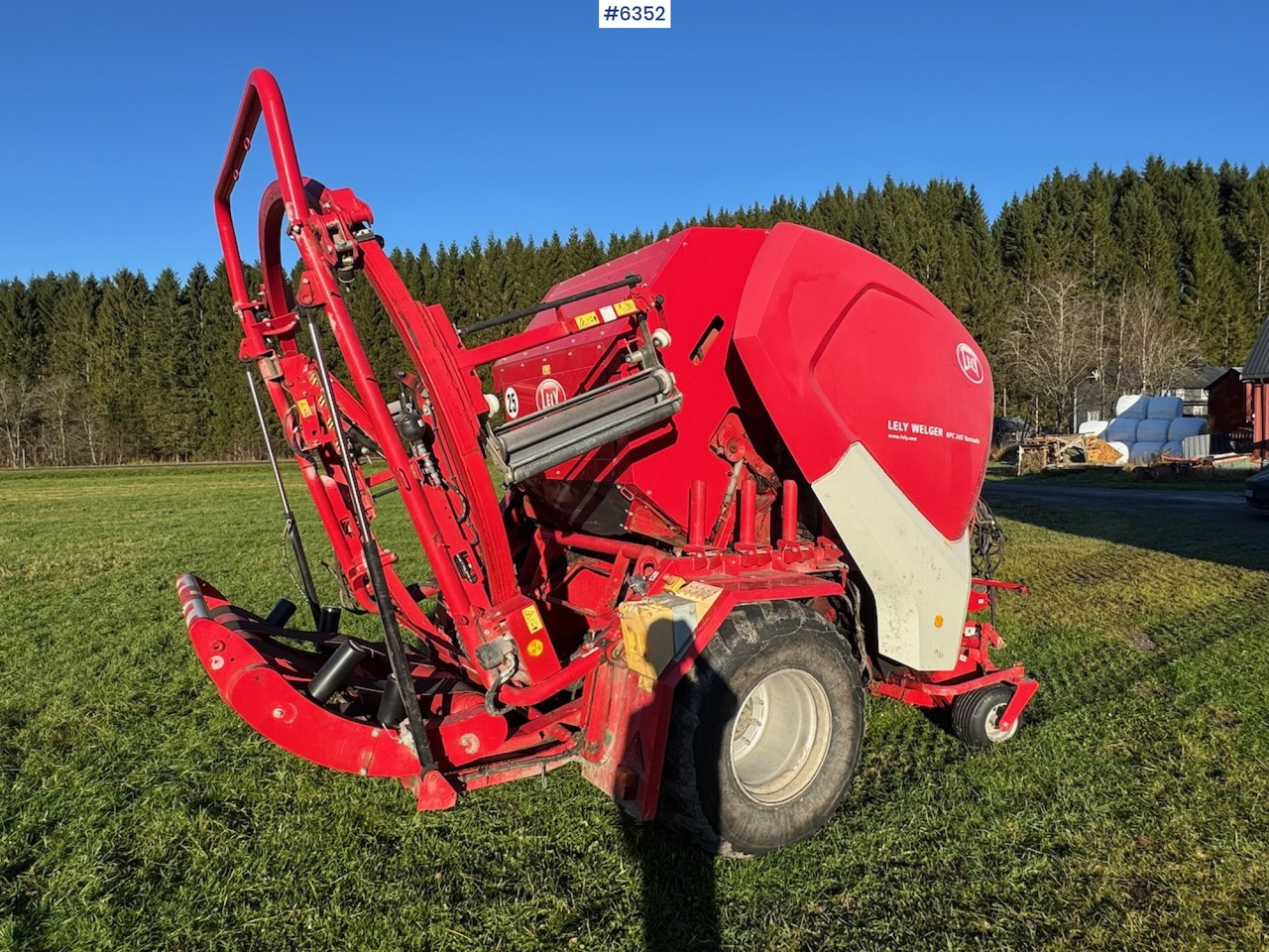 2017 Lely Welger RPC 245 Tornado combi baler. Partial rep. object - Oprema za prevrtanje i razlaganje: slika 2 2017 Lely Welger RPC 245 Tornado combi baler. Partial rep. object - Oprema za prevrtanje i razlaganje: slika 2