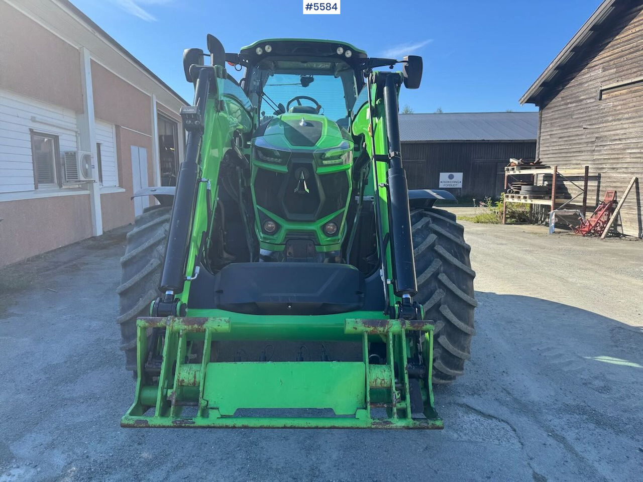 2020 Deutz-Fahr 6215 Agrotron w/ front loader & 2 sets of tires - Traktor: slika 2 2020 Deutz-Fahr 6215 Agrotron w/ front loader & 2 sets of tires - Traktor: slika 2