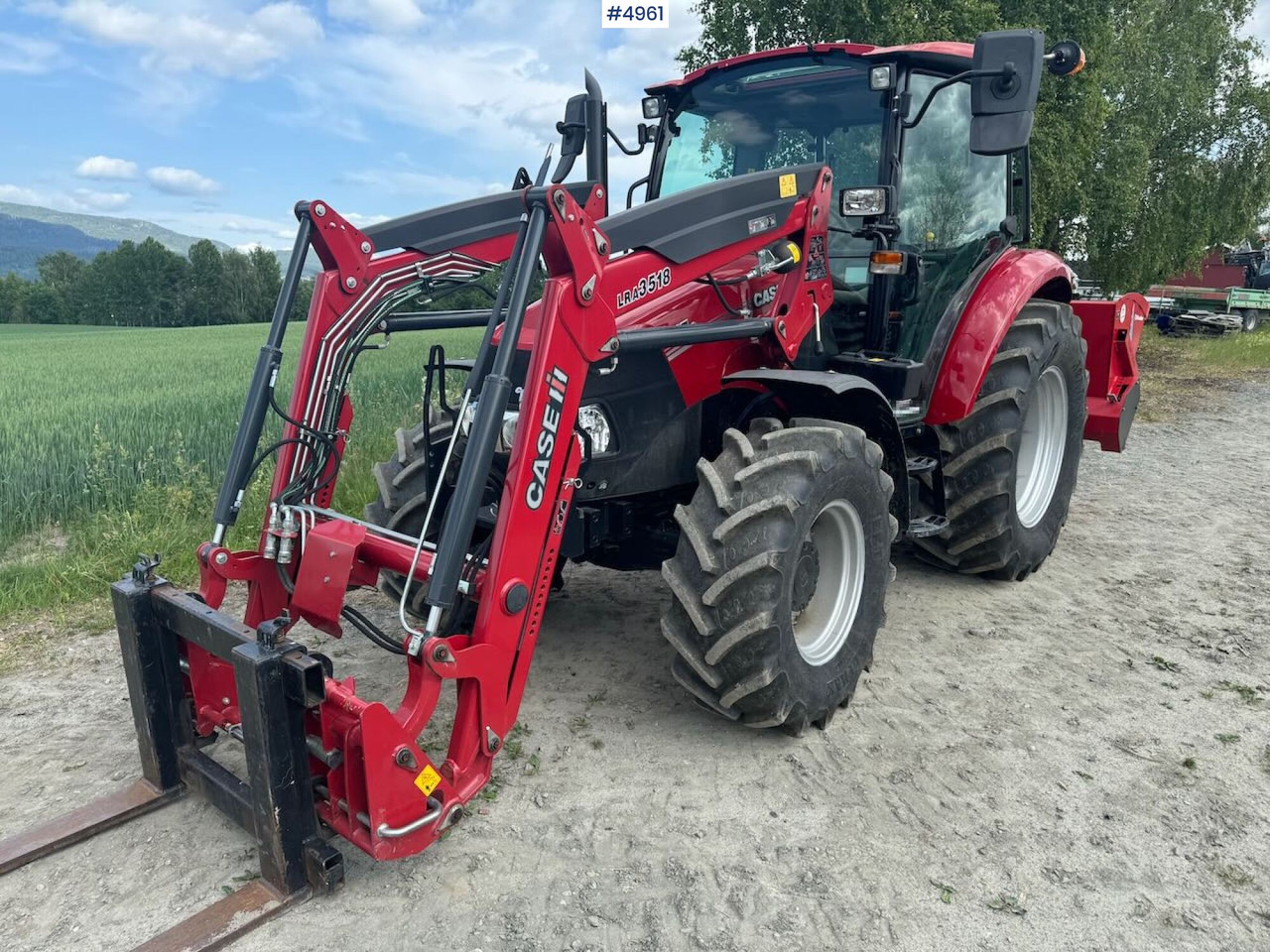 Traktor 2021 Case IH Famall 75C w/ front loader. 150 Hours!: slika 7