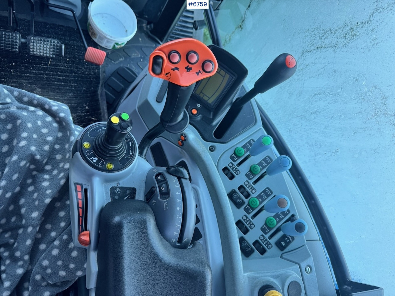 Traktor 2021 New Holland T6.180 w/ Front loader, 2 sets of tires and Front hydraulics. 2100 hours.: slika 29