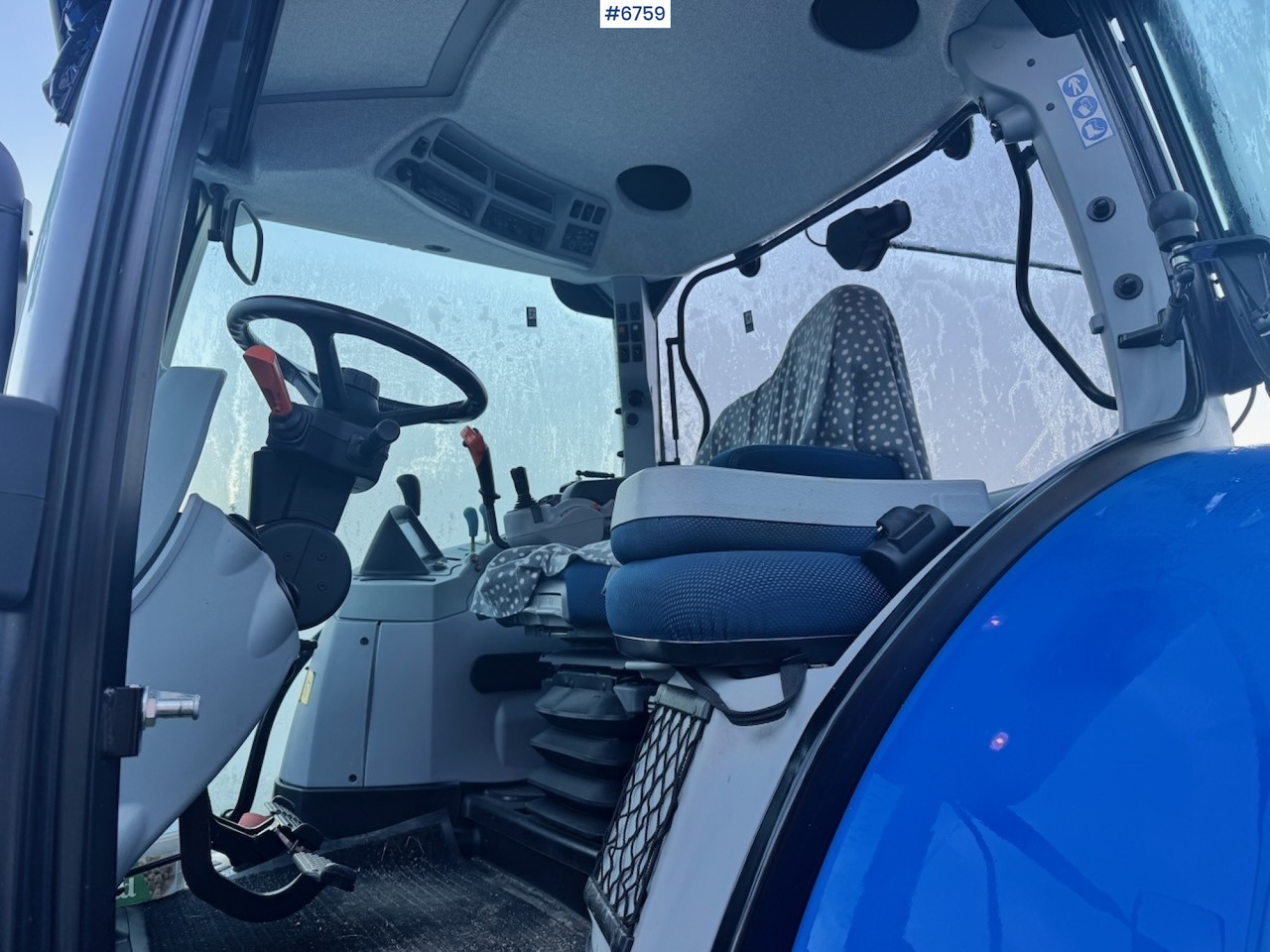 Traktor 2021 New Holland T6.180 w/ Front loader, 2 sets of tires and Front hydraulics. 2100 hours.: slika 23