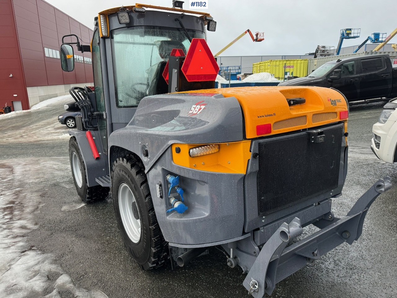 2023 LM Trac 587, DEMO, LIKE NEW! - Zglobni utovarivač: slika 4 2023 LM Trac 587, DEMO, LIKE NEW! - Zglobni utovarivač: slika 4